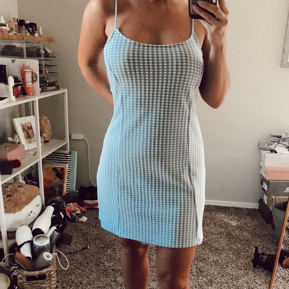 Sundress - Picture 7 of 8